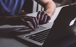 皇冠体育app下载-【早报】大白杨重回泳池？